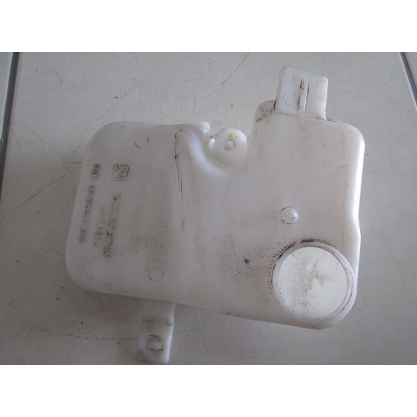 Reservatório De Água Do Parabrisa Celta