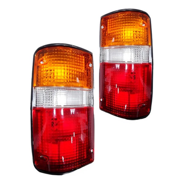 Par Lanterna Traseira Hilux Srv 2002 2003 2004 Tricolor Tyc