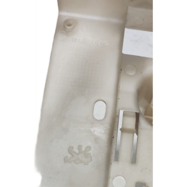 Suporte Modulo Bsi Fusiveis Peugeot 308 2012 A 2015