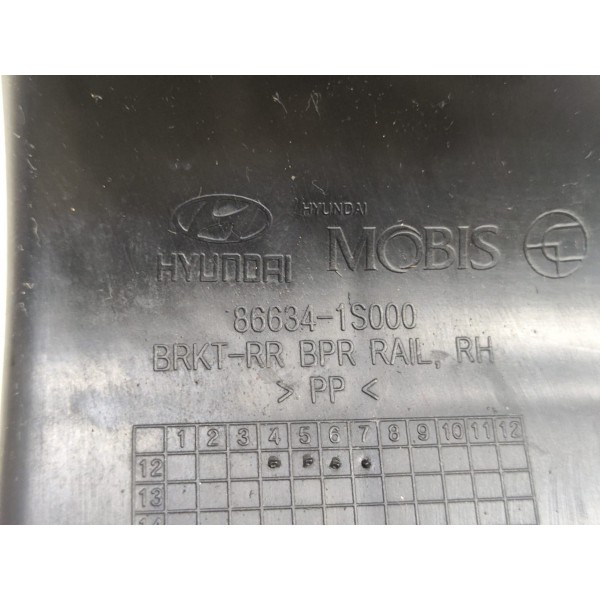 Guia Parachoque Traseiro Direito Hb20 Hatch 2012 Á 2015