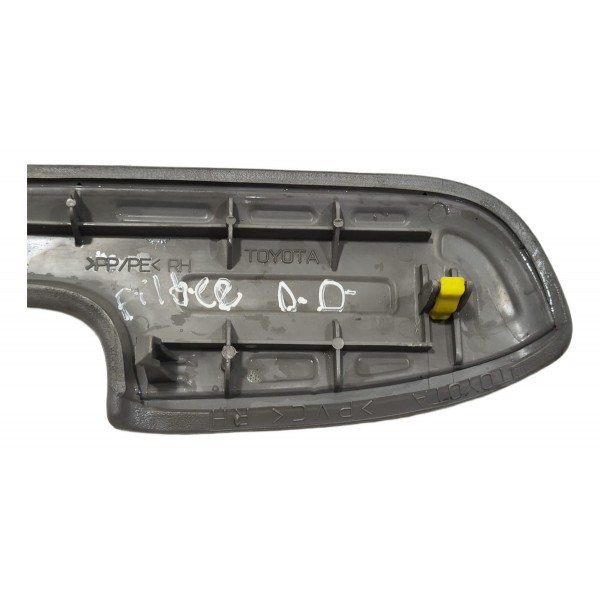 Moldura Puxador Porta Dianteira Direita Corolla 2003 A 2008 Cinza-escuro