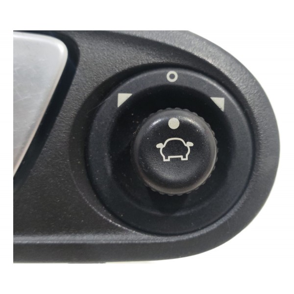 Maçaneta Interna Dianteira Esquerda New Fiesta 2014 A 2017 Cromado Dianteira