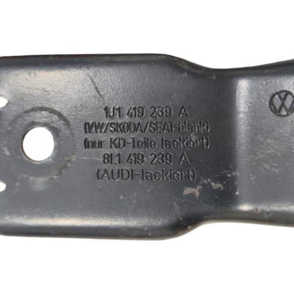 Suporte Travessa Central Painel Audi A3 1999/2005 1j1419239a Preto