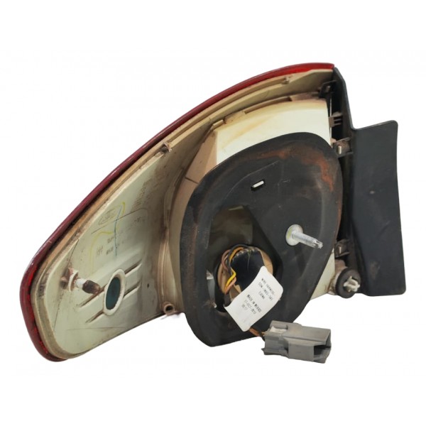 Lanterna Lado Direito New Fiesta Mexicano 2014 A 2019 Sedan Direito/passageiro Vermelho