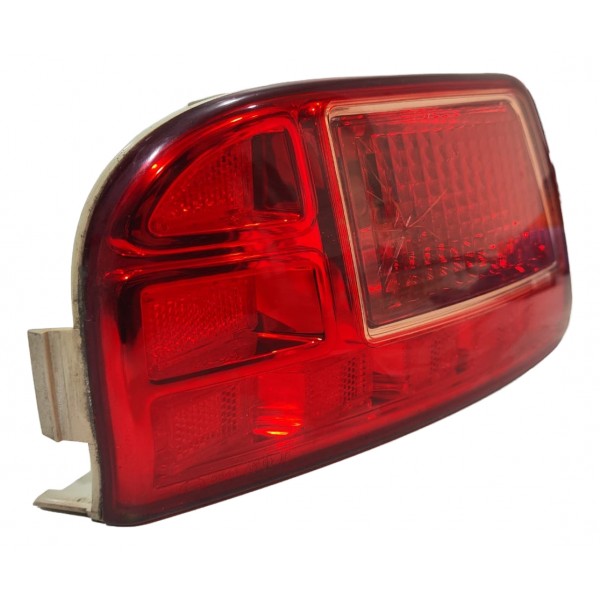 Lanterna Parachoque Aircross C3 Picasso 2010/2015 C/ Avaria Esquerdo/motorista Vermelho