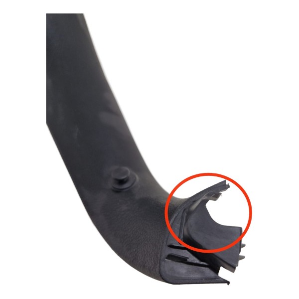 Acabamento Esquerdo Tampa Traseira I30 2013/2016 C/ Avaria Preto // Esquerdo