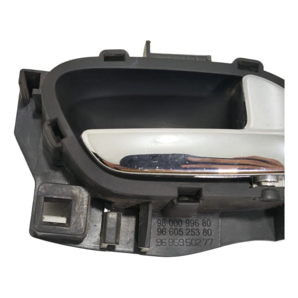 Maçaneta Interna Dianteira Direita Peugeot 308 2012 A 2015 Preto Dianteira/traseira
