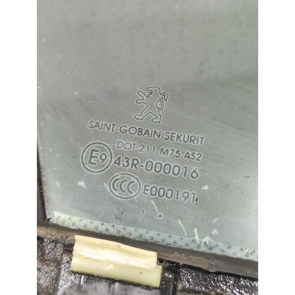 Vidro Fixo Borracha Dianteira Direita Peugeot 308 2012/2015