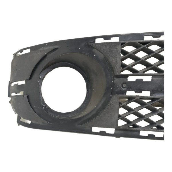 Moldura Milha Auxiliar Gol Saveiro G3 1999/2005 Direito Preto Direito