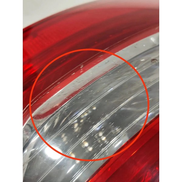 Lanterna Traseira Azera 2012 A 2017 Lado Direito 924043v0 Direito/passageiro Vermelho
