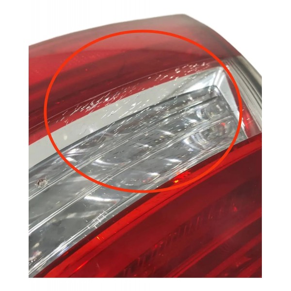 Lanterna Traseira Azera 2012 A 2017 Lado Direito 924043v0 Direito/passageiro Vermelho