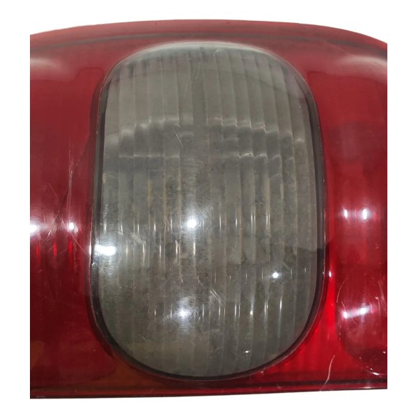 Lanterna Direita Corsa 2000 A 2009 4 Portas Bolha Detalhe Direito/passageiro Vermelho
