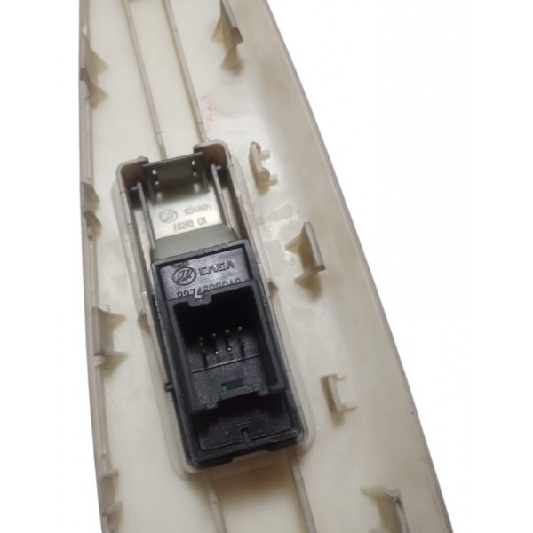 Moldura Botão Vidro Elétrico Traseiro Direito Lifan X60 2013