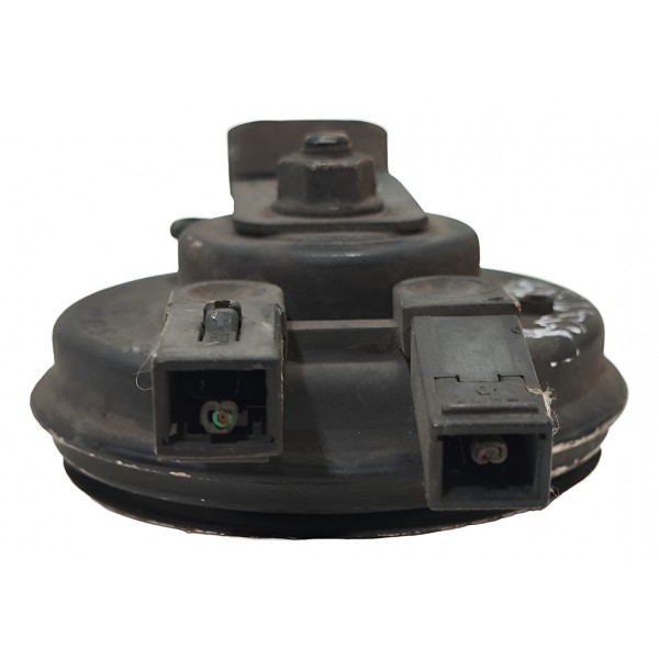 Buzina Nissan Sentra Ucl202 12v3.54 110db 62631