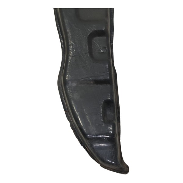 Isolador Interno Paralama Direito New Fiesta 2011/19 Avaria