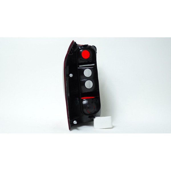 Lanterna Traseira Montana 10/... Re Fume Ld Direito/passageiro Padrão Original