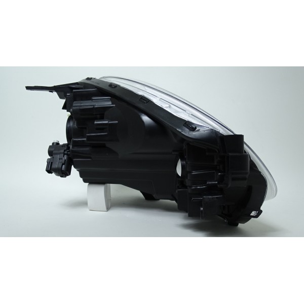 Farol Principal March Le Esquerdo/motorista