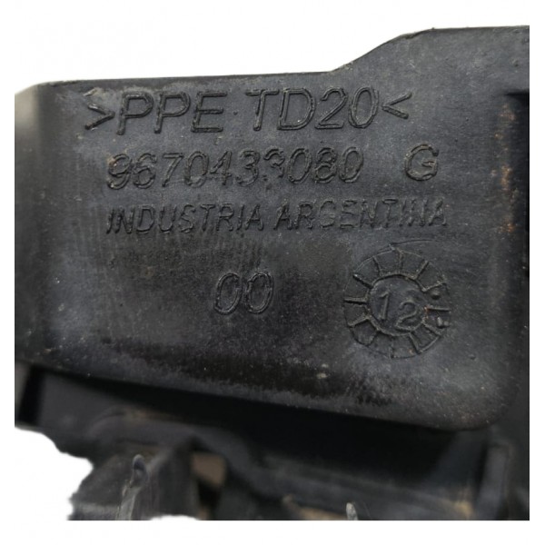 Guia Parachoque Dianteiro Peugeot 308 2012 A 2015 Esquerdo