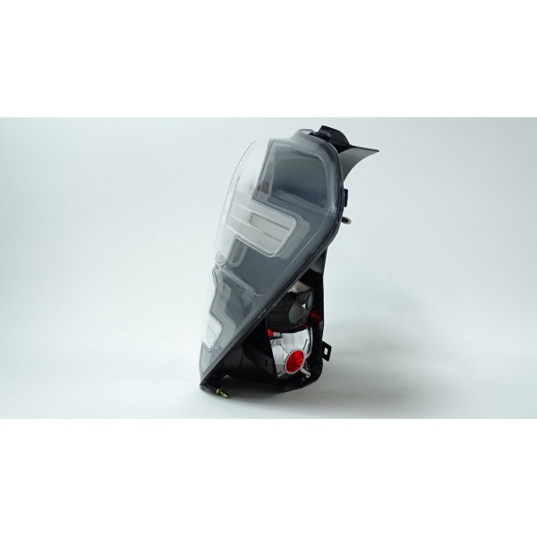 Lanterna Traseira Cobalt Borda Fume Ld 2012 2013 2014 2015 2 - Direito/passageiro - Padrão Original