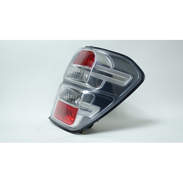 Lanterna Traseira Cobalt Borda Fume Ld 2012 2013 2014 2015 2 - Direito/passageiro - Padrão Original