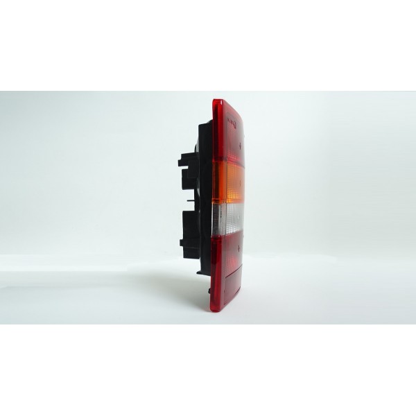 Lanterna Traseira Trafic 86/96 Le Esquerdo/motorista Padrão Original