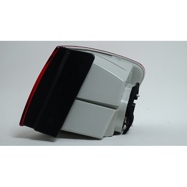 Lanterna Traseira Jetta 05/11 Le Esquerdo/motorista Padrão Original