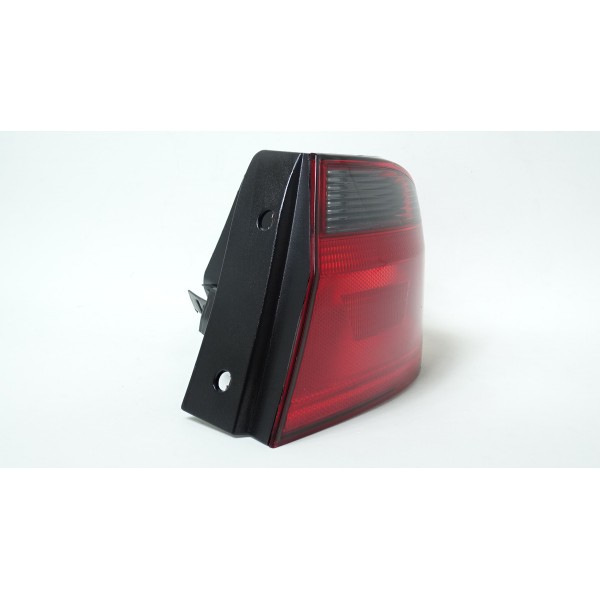 Lanterna Traseira Voyage G6 Canto Re Fume Ld Direito/passageiro Padrão Original