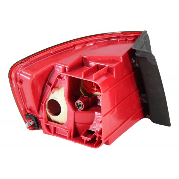 Lanterna Traseira Jetta Ld 11 12 13 14 (lente Vermelha) Direito/passageiro Padrão Original