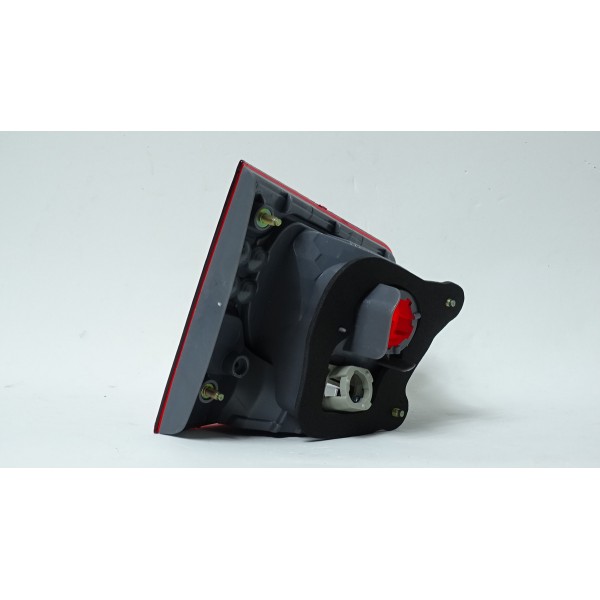 Lanterna Traseira Kia Cerato 09/12 Tampa Ld Direito/passageiro Padrão Original