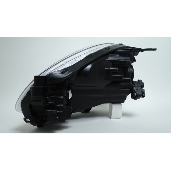 Farol Principal March Ld Direito/passageiro