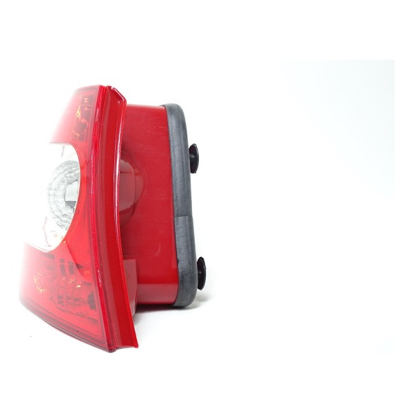 Lanterna Traseira Siena 04 05 06 07 08 Le Sapao Esquerdo/motorista Padrão Original