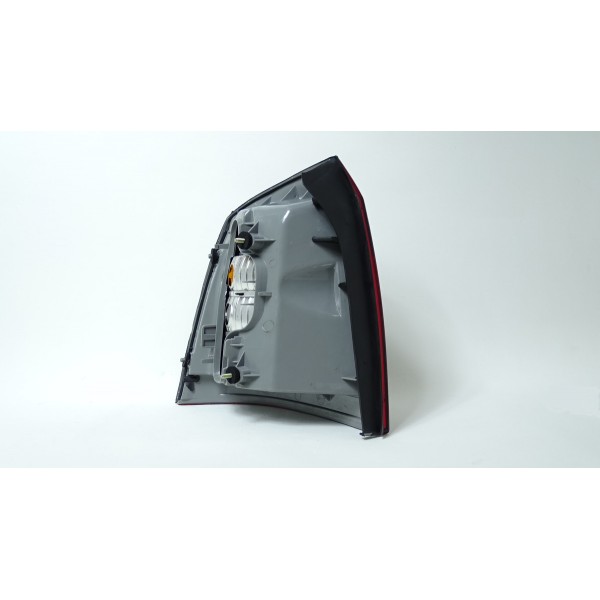 Lanterna Traseira Astra Ld Hatch 99/02 Tricolor Fume Direito/passageiro Padrão Original