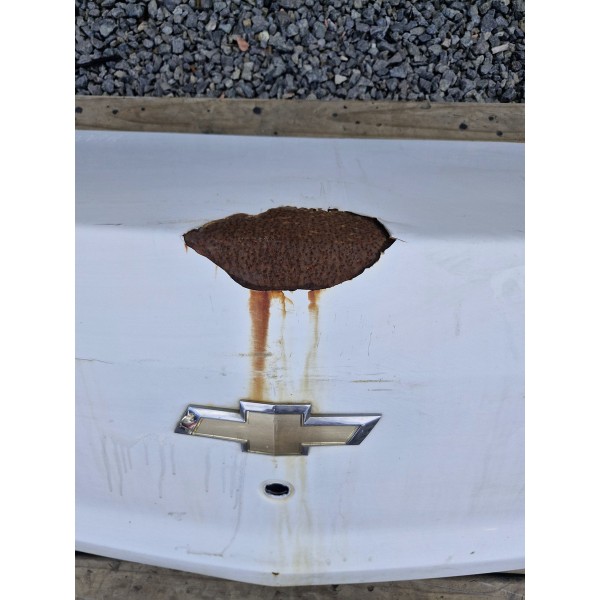 Tampa Traseira Cobalt 2009 A 2014 Detalhes Usado