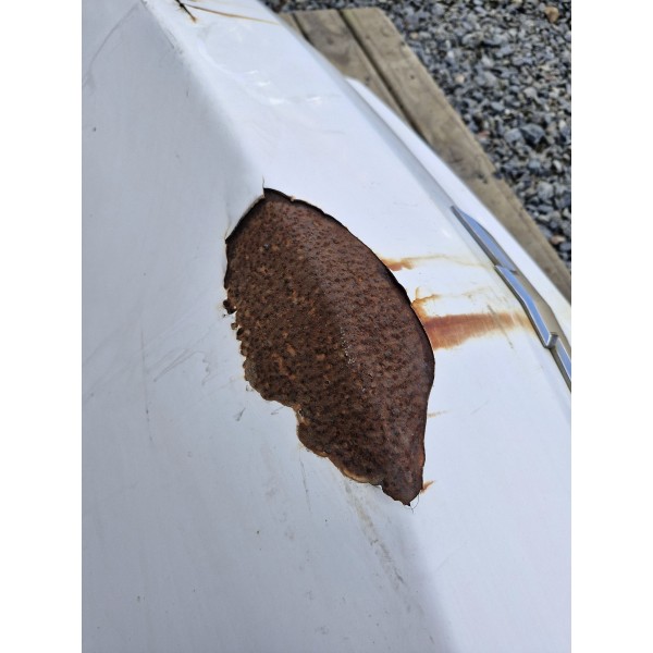 Tampa Traseira Cobalt 2009 A 2014 Detalhes Usado