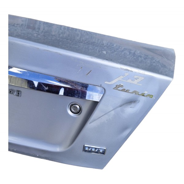 Tampa Traseira Jac J3 Sedan 2011/2015 Completa Com Detalhe Prateado