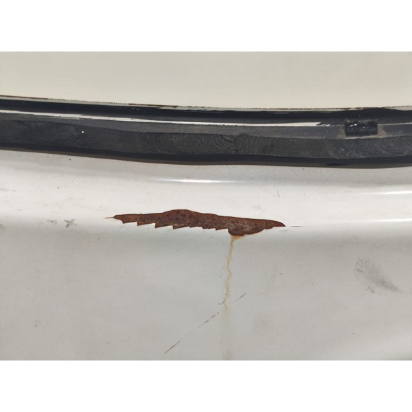 Tampa Traseira Nissan March 2011 2012 2014 2015 2016 Branco