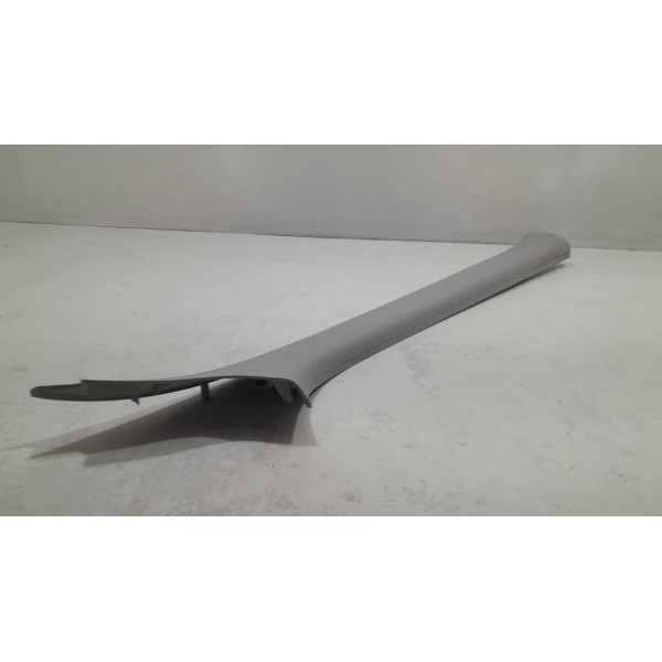 Moldura Coluna Dianteira Direita Peugeot 308/408  9670290977