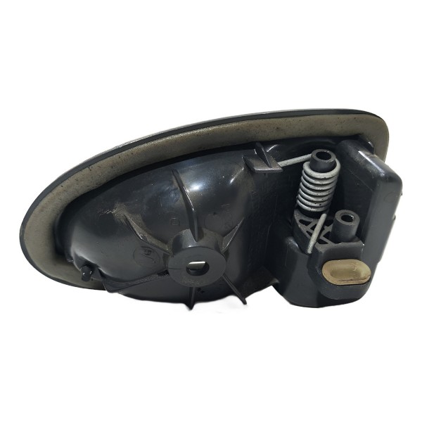 Maçaneta Interna Dianteira Esquerda Renault Clio 2013/2015 Dianteira