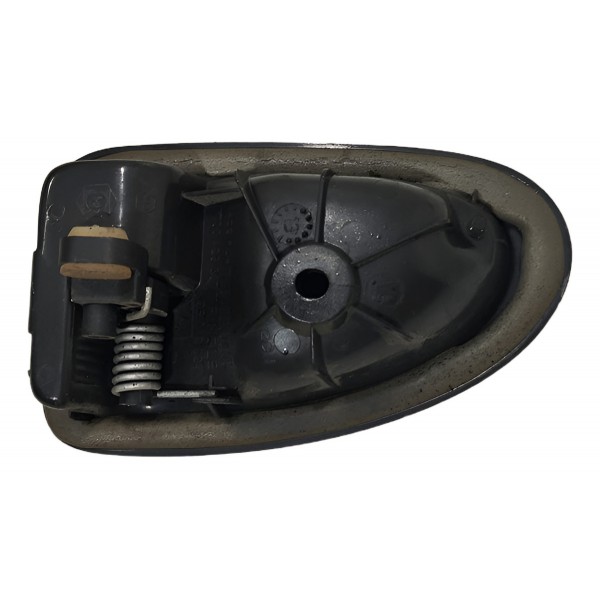 Maçaneta Interna Dianteira Esquerda Renault Clio 2013/2015 Dianteira