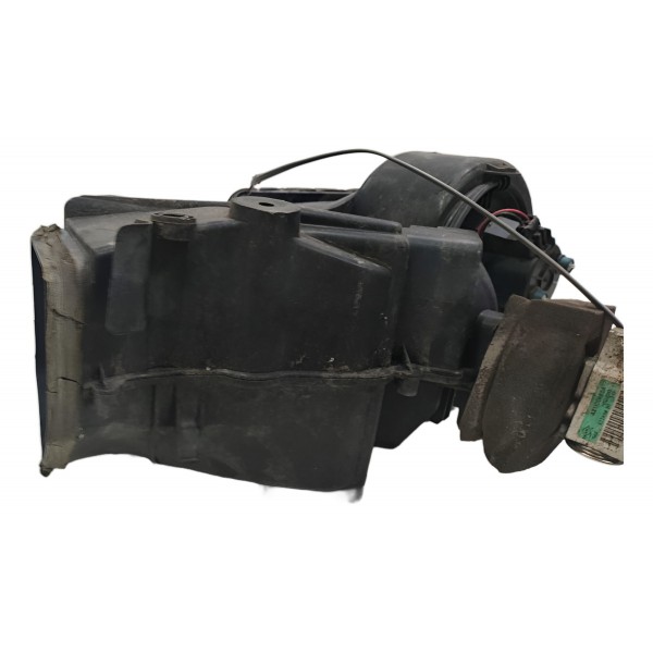 Caixa De Ventilação Clio C/ Ar Condicionado 2013 14 15 A 20