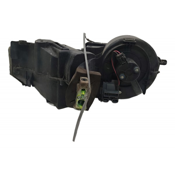 Caixa De Ventilação Clio C/ Ar Condicionado 2013 14 15 A 20