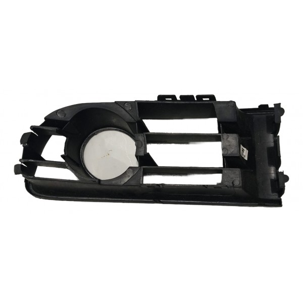 Grade Moldura Farol Milha Para Polo 2003 A 2006 Lado Direito Preto Direito