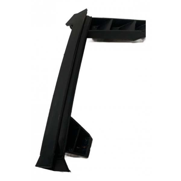 Guia Do Vidro Porta Traseira Esquerda Gm Cobalt 2012 A 2015 Preto