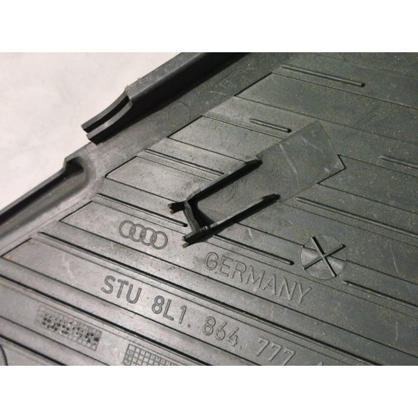 Apoio Descanso Pé Audi A3 98/06 8l1864777a C/detalhe