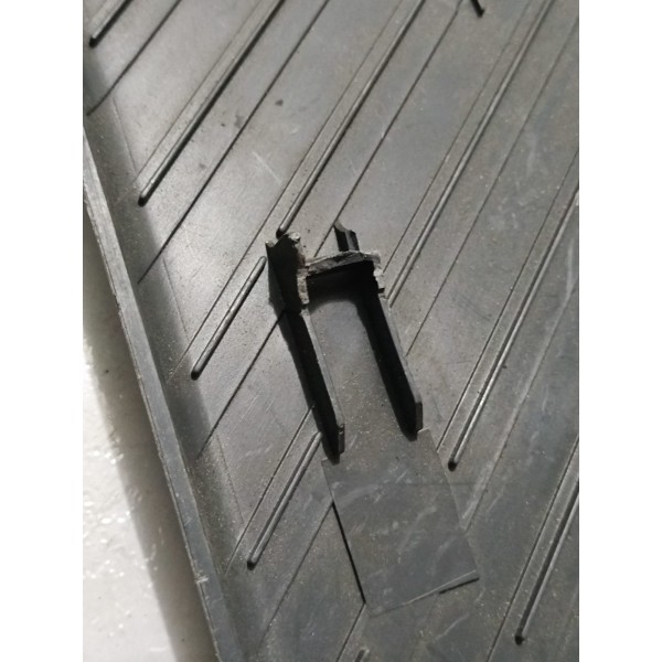 Apoio Descanso Pé Audi A3 98/06 8l1864777a C/detalhe