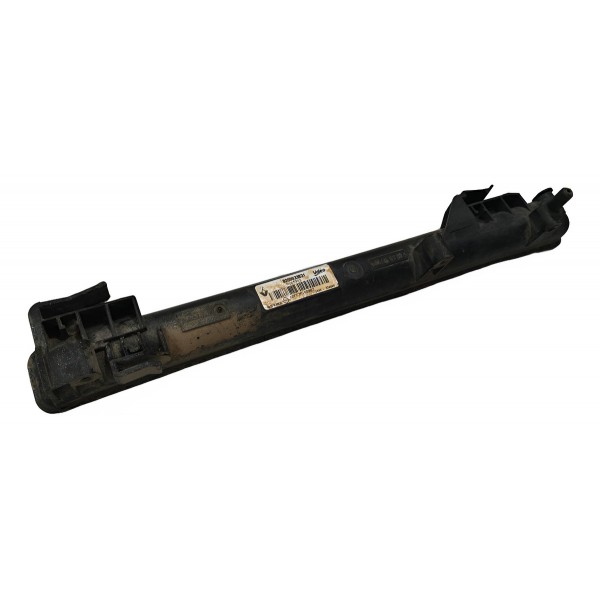 Carcaça Do Radiador Renault Clio Sandero 02 A 14 8200033831