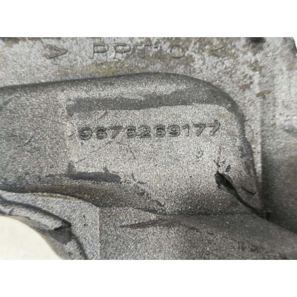 Moldura Aplique Farol Milha Peugeot 308 2012 A 2015 Direito Prateado Direito