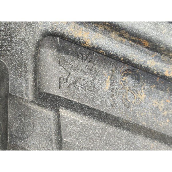 Moldura Aplique Farol Milha Peugeot 308 2012 A 2015 Direito Prateado Direito