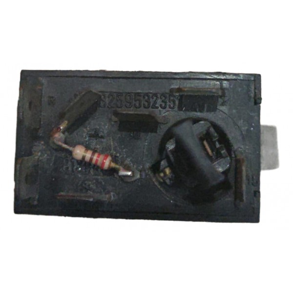 Botão Pisca Alerta Vw Santana Quantum 91-98  Preto