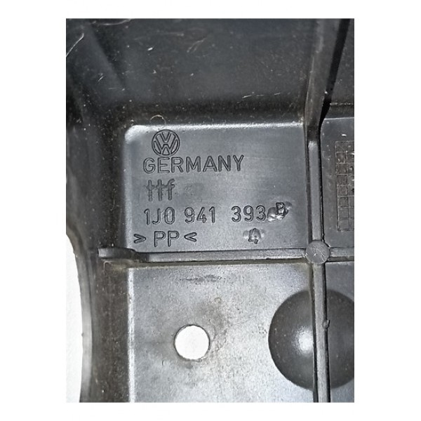 Caixa Protetora Relê Audi A3 Bora 2000-06 1j0941393b Usado